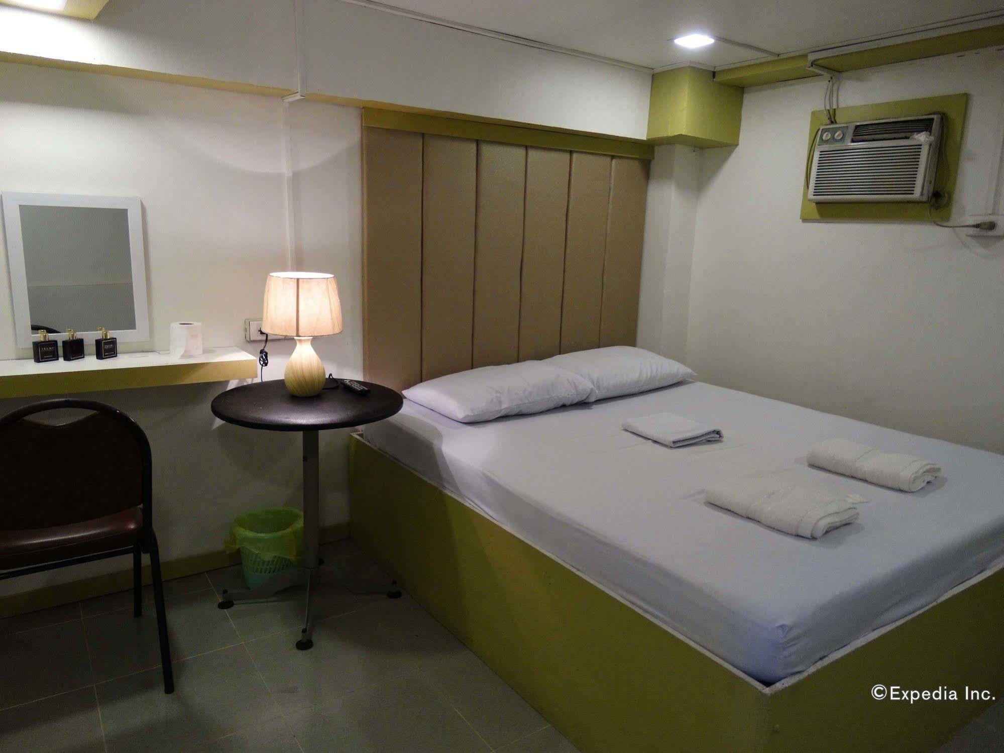 Gaius Inn Manila Exterior photo