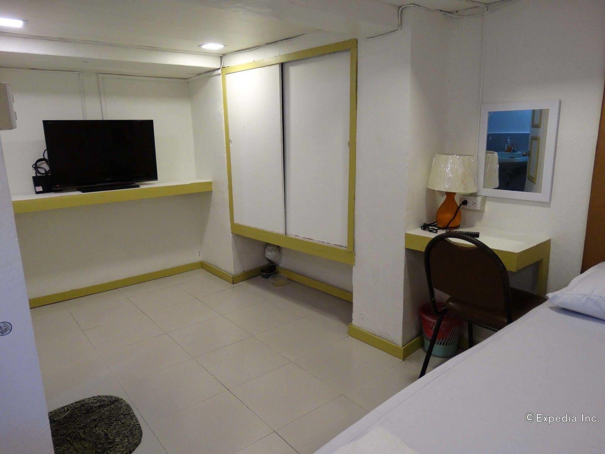 Gaius Inn Manila Exterior photo